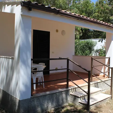 Parque de vacaciones Villaggio Turistico Scialmarino 2*