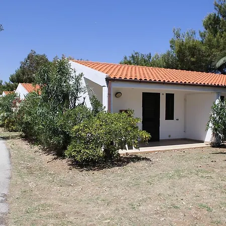 Parque de vacaciones Villaggio Turistico Scialmarino 2*
